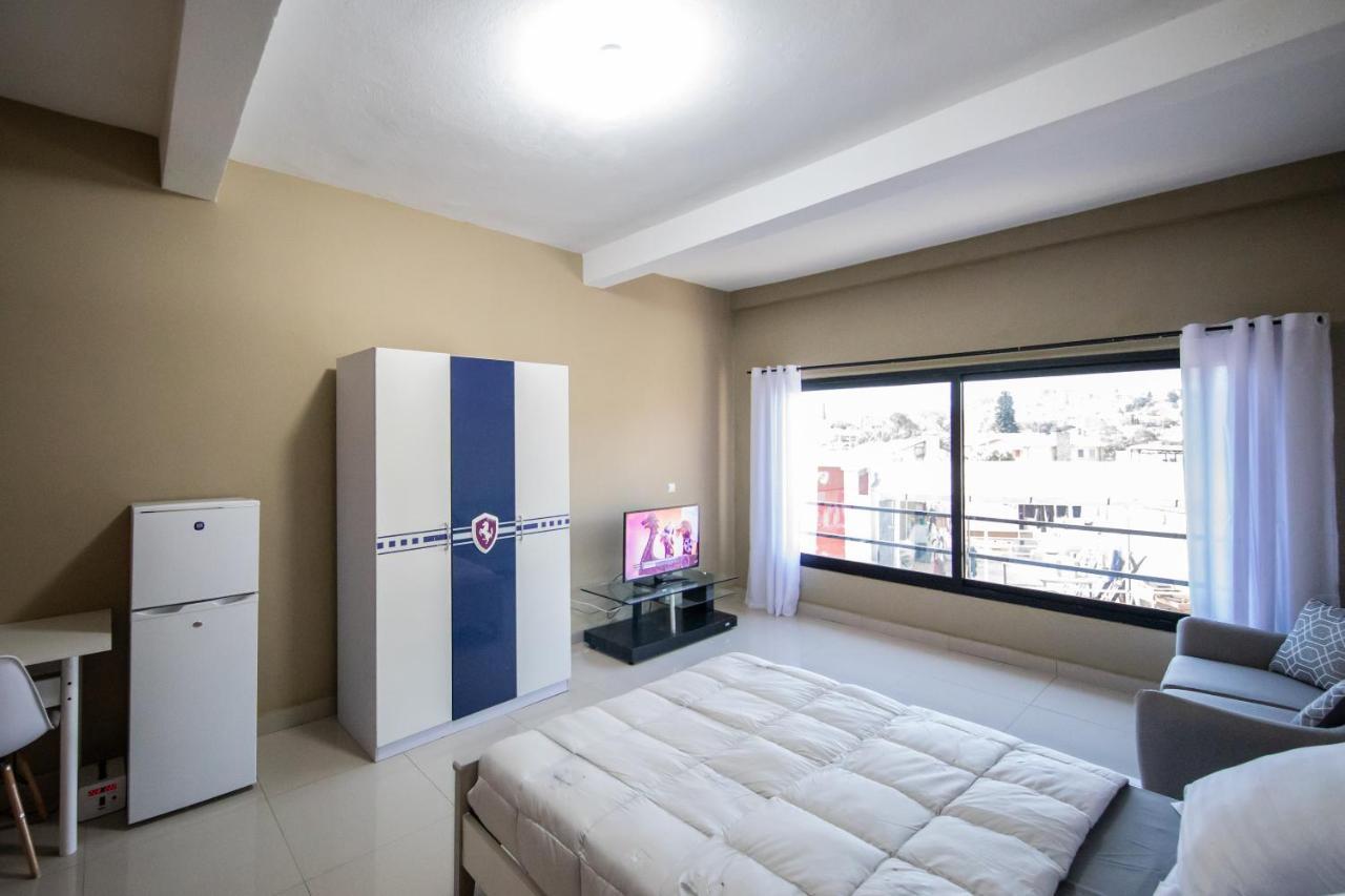 Milestone City Appartements - Avec Restaurant - Sans Coupure D'Electricite - Vues Imprenables Antananarivo Exterior foto