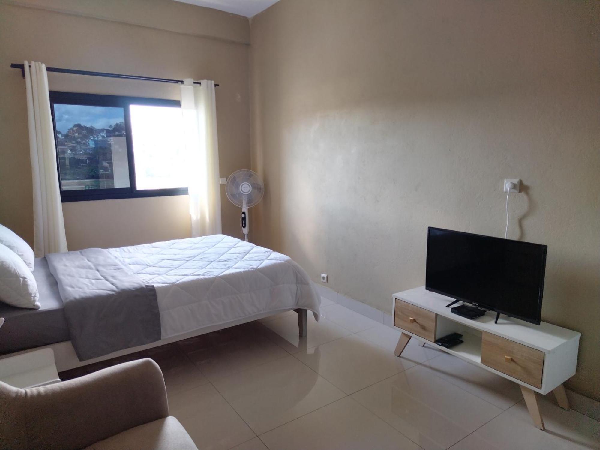 Milestone City Appartements - Avec Restaurant - Sans Coupure D'Electricite - Vues Imprenables Antananarivo Exterior foto